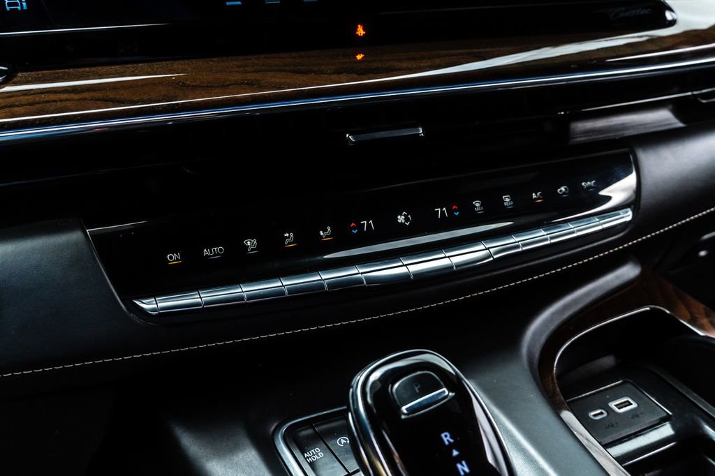 Used 2022 Cadillac Escalade Sport Platinum w/ Heavy-Duty Trailer Package image 22