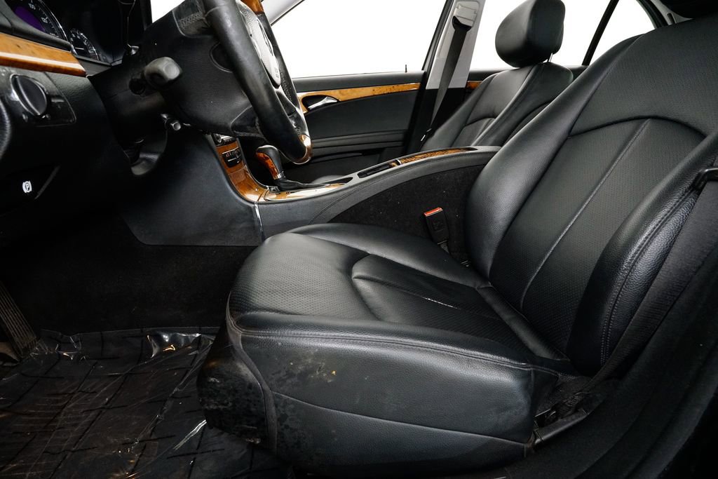 Used 2008 Mercedes-Benz E 350 4MATIC Sedan image 12