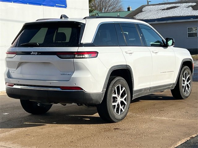 Used 2024 Jeep Grand Cherokee Limited image 51