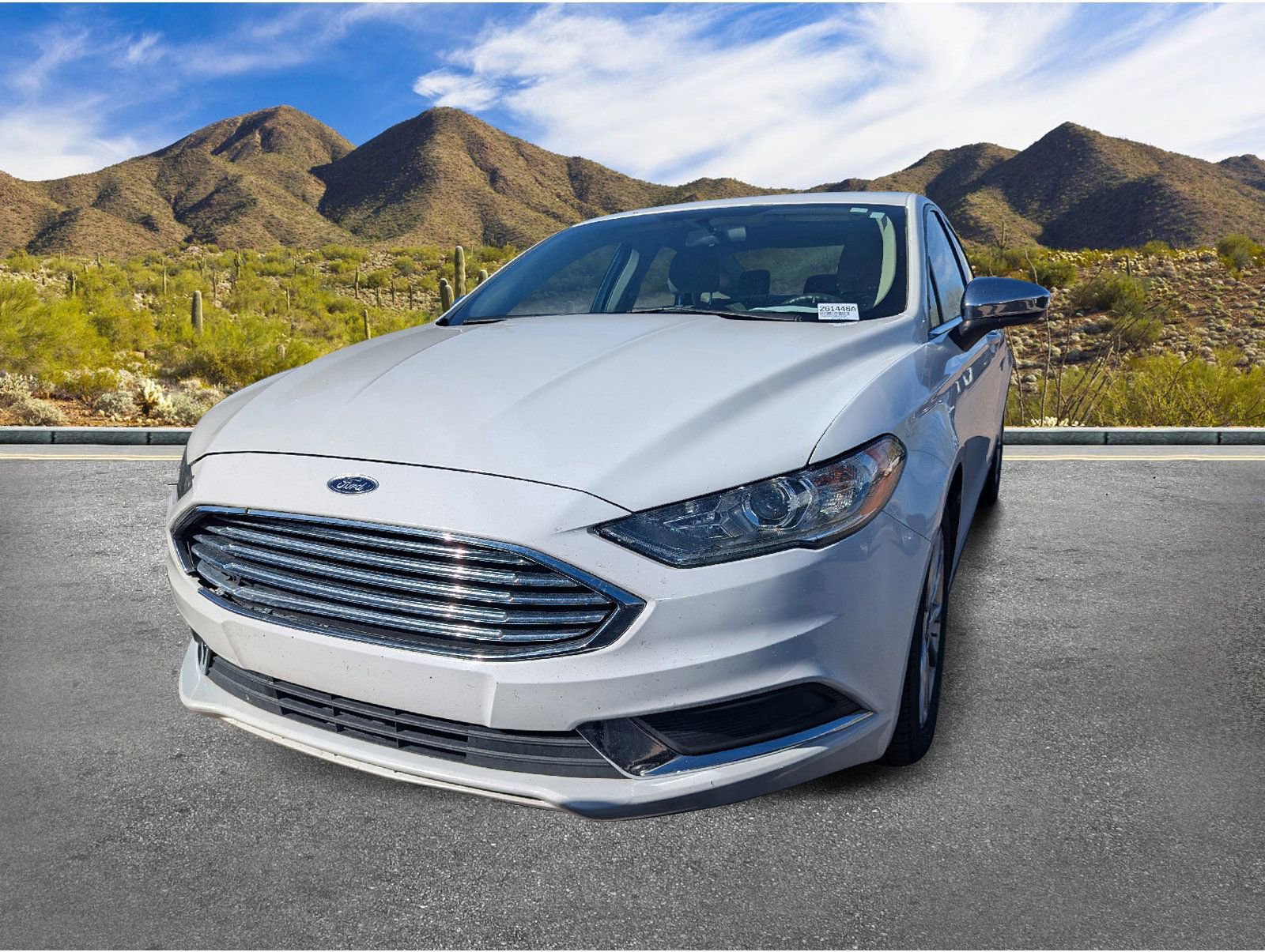 Used 2017 Ford Fusion SE w/ Fusion SE Technology Package image 2