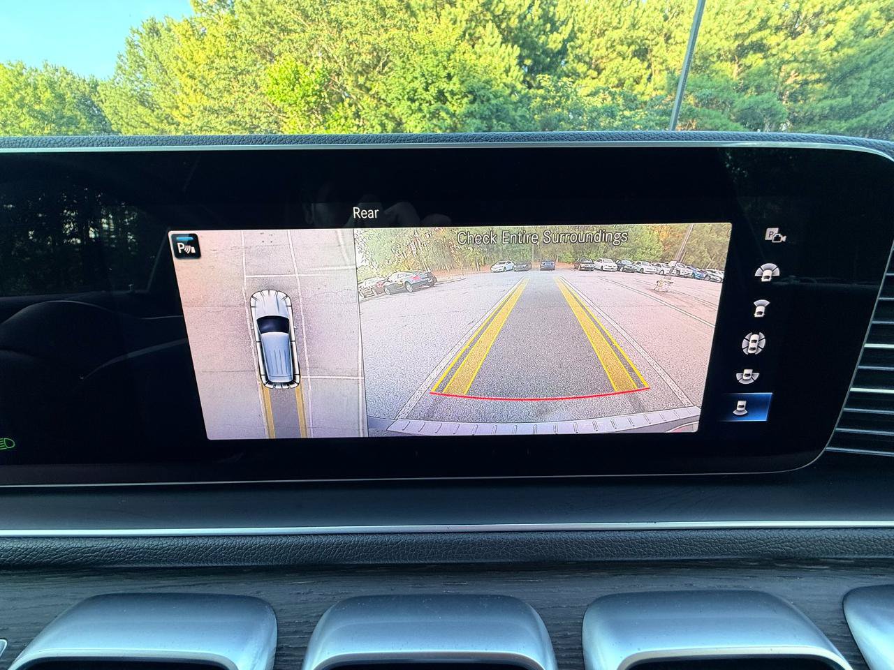 Used 2021 Mercedes-Benz GLE 350 w/ AMG Line Exterior image 21