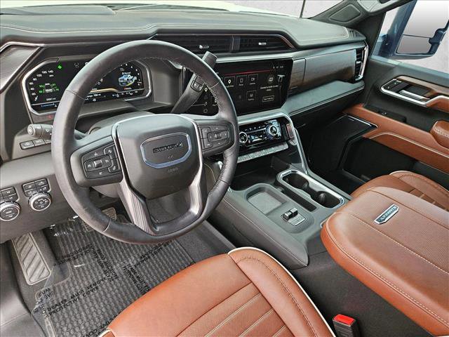 Used 2025 GMC Sierra 3500 Denali Ultimate image 13