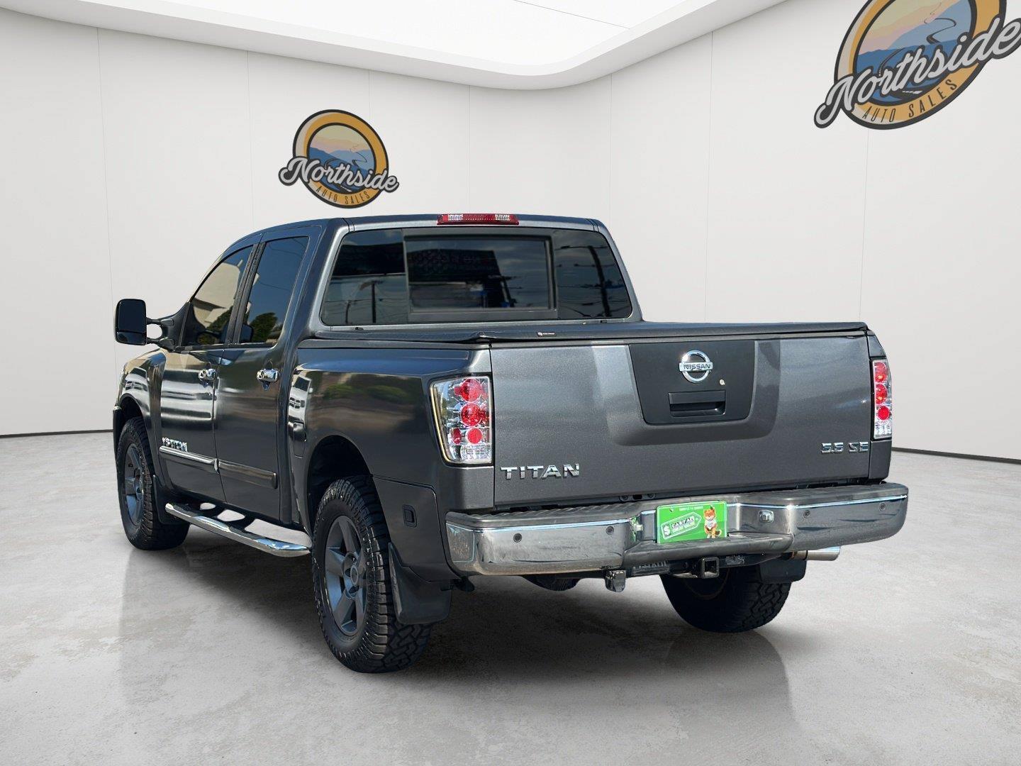 Used 2005 Nissan Titan SE w/ (W01) Utility Bed Pkg AWD/4WD image 7