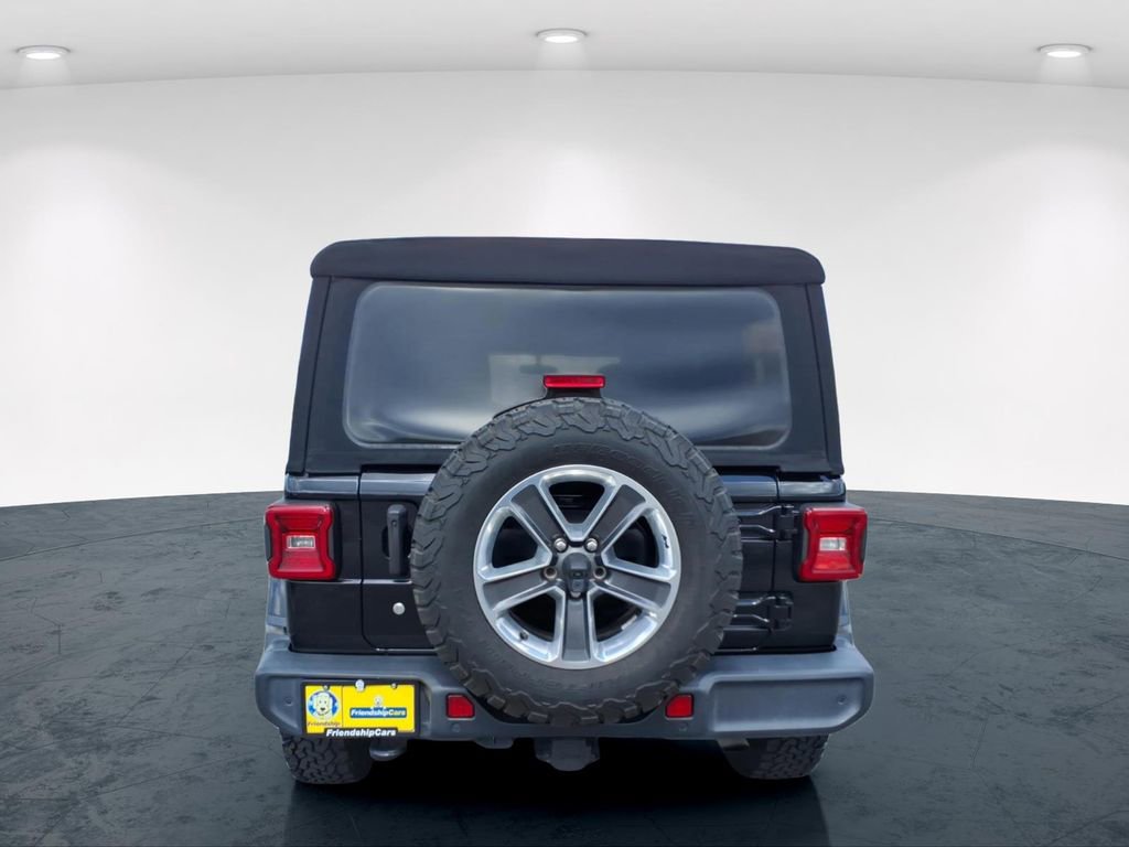 Used 2018 Jeep Wrangler Unlimited Sahara image 8