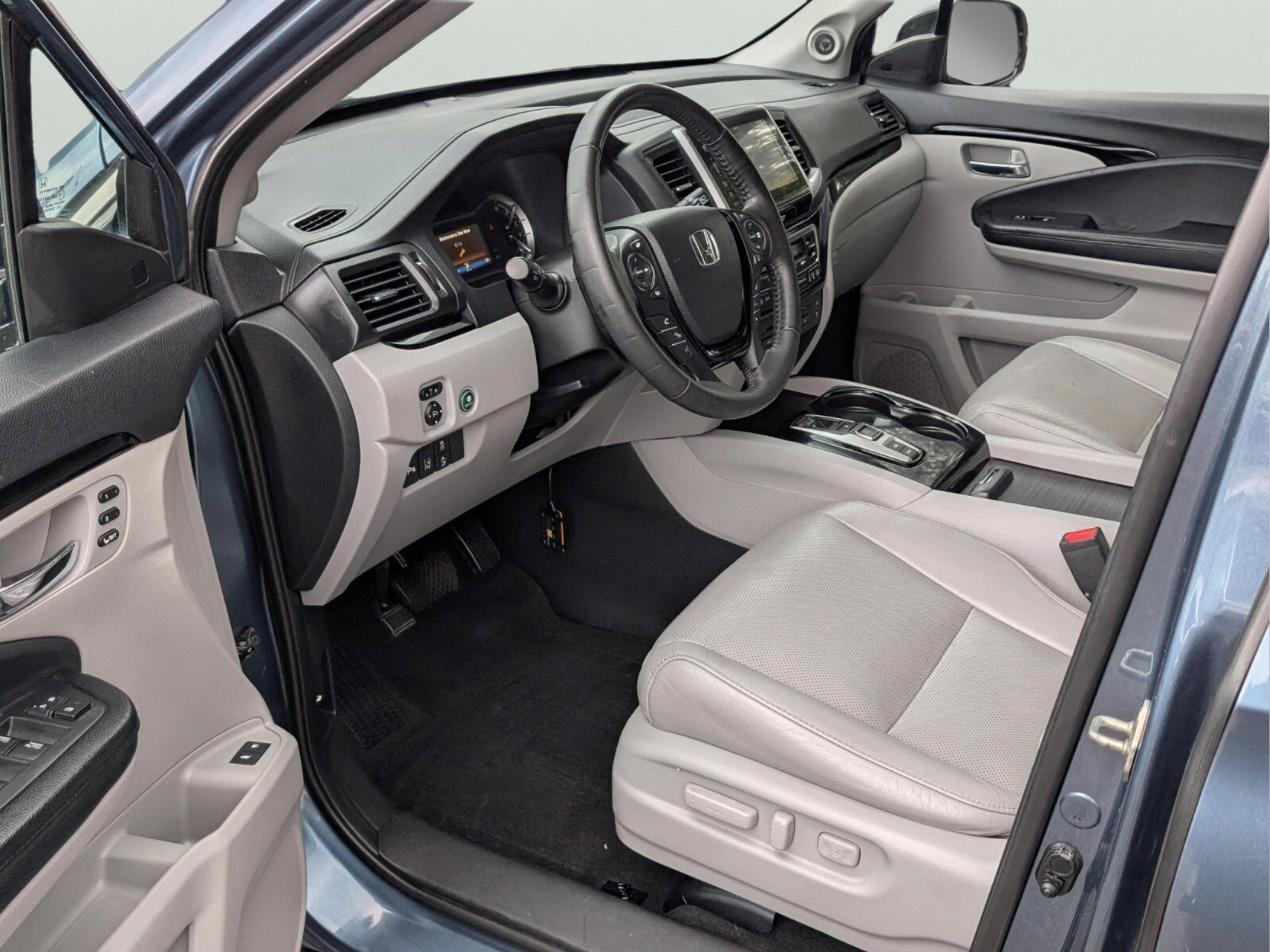 Used 2018 Honda Pilot Elite image 28