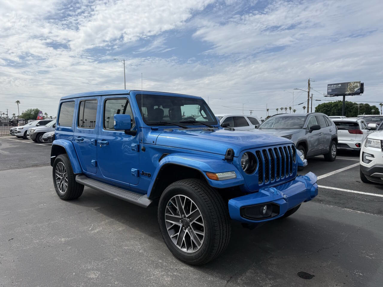 Used 2022 Jeep Wrangler Unlimited Sahara image 13