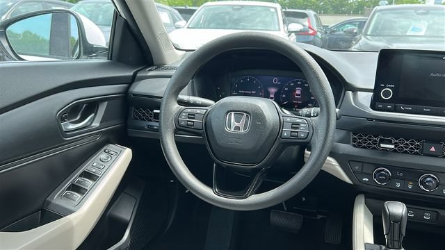 Used 2024 Honda Accord EX image 22