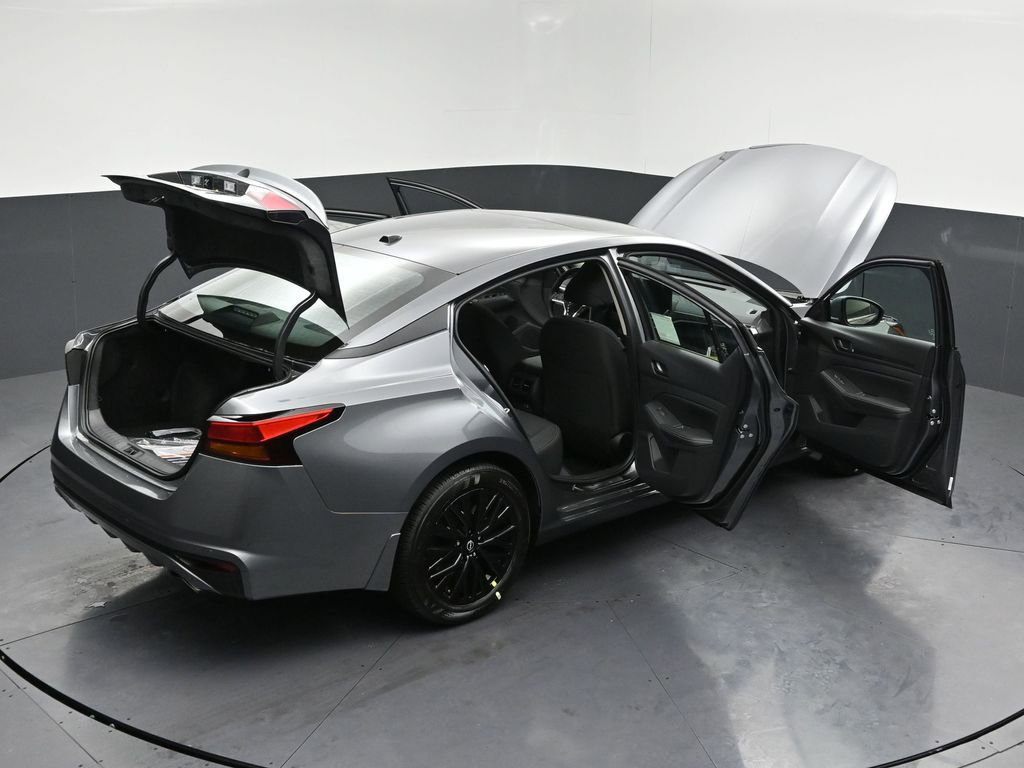 New 2026 Nissan Altima 2.5 SV FWD image 32