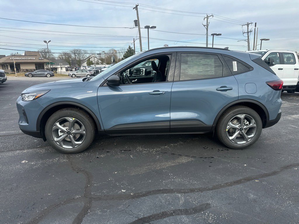 New 2026 Ford Escape ST-Line w/ Tech Pack #1 AWD/4WD image 11