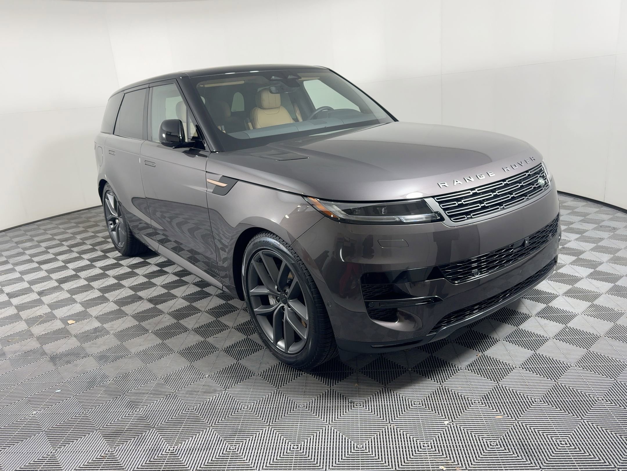New 2026 Land Rover Range Rover Sport SE image 8