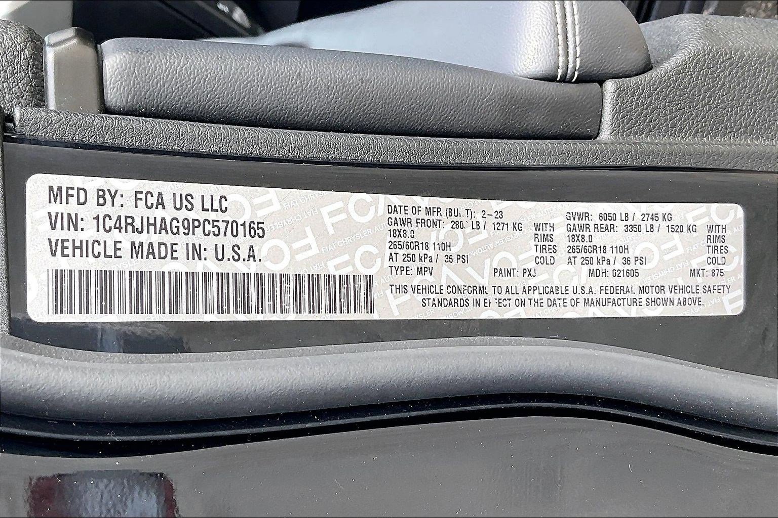 Certified 2023 Jeep Grand Cherokee Laredo image 30
