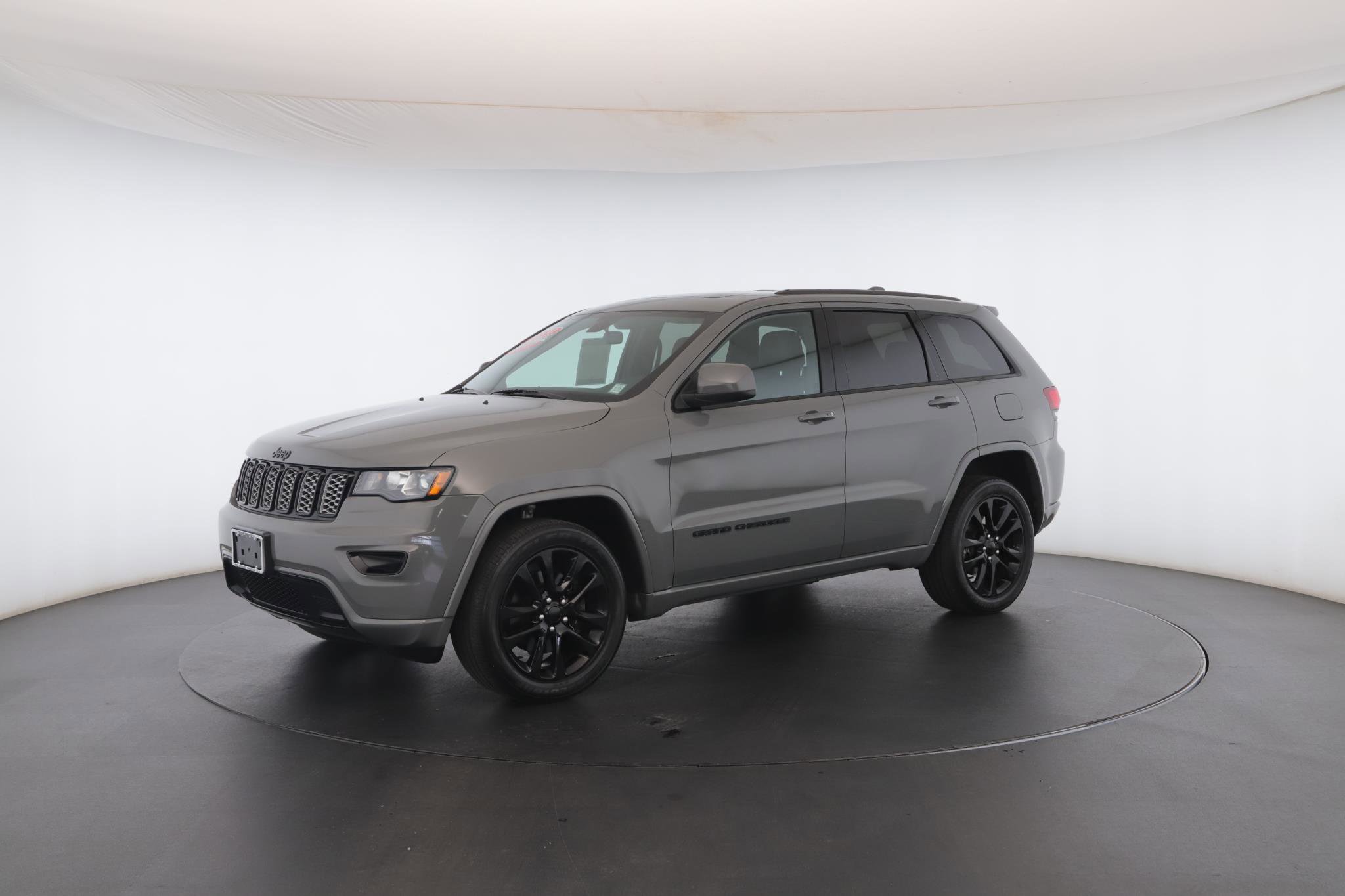 Used 2021 Jeep Grand Cherokee Laredo X image 43