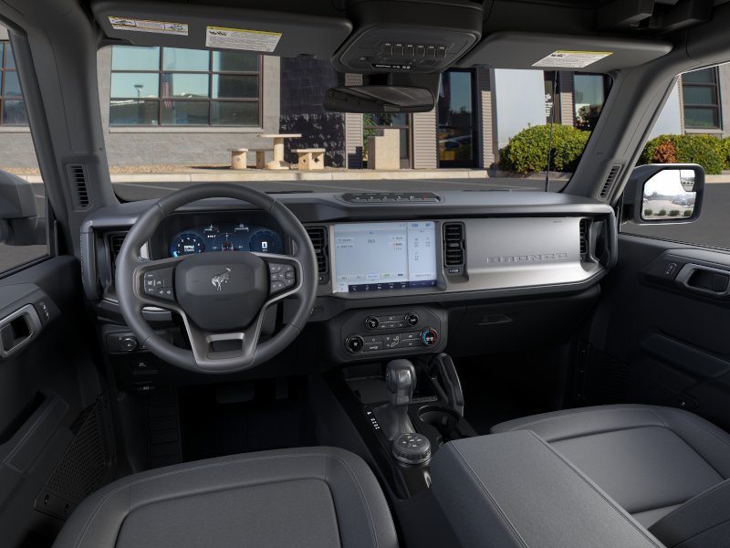 New 2026 Ford Bronco Badlands w/ Black Appearance Package AWD/4WD image 9