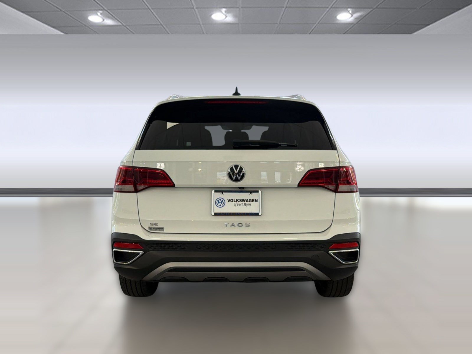 Used 2024 Volkswagen Taos SE FWD image 10
