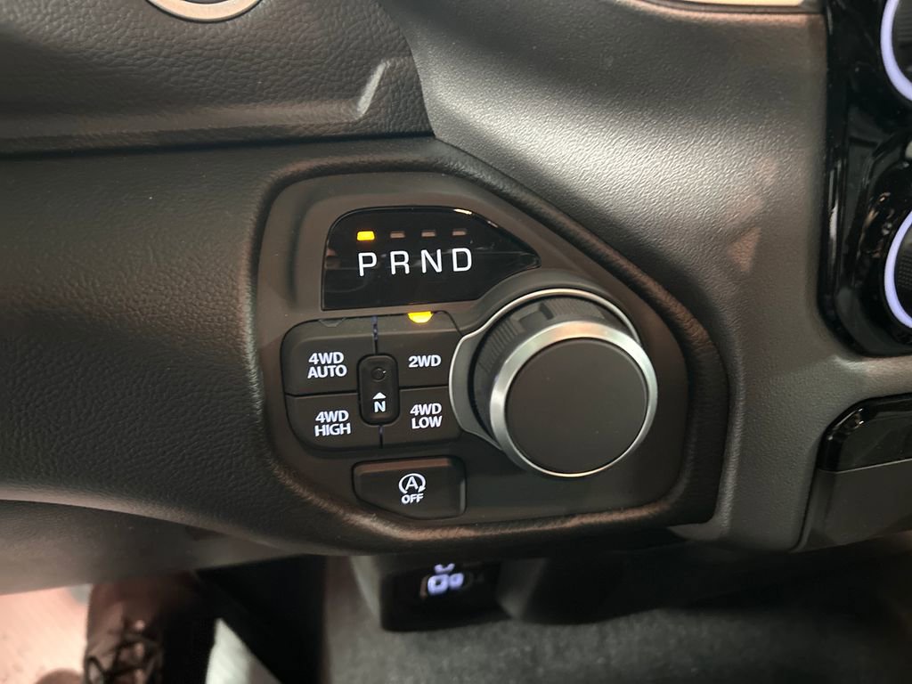 New 2026 RAM 1500 Big Horn AWD/4WD image 18