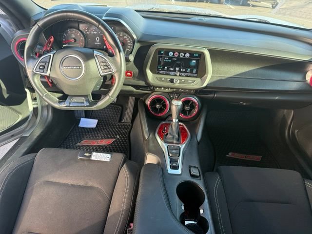 Used 2017 Chevrolet Camaro SS RWD image 11