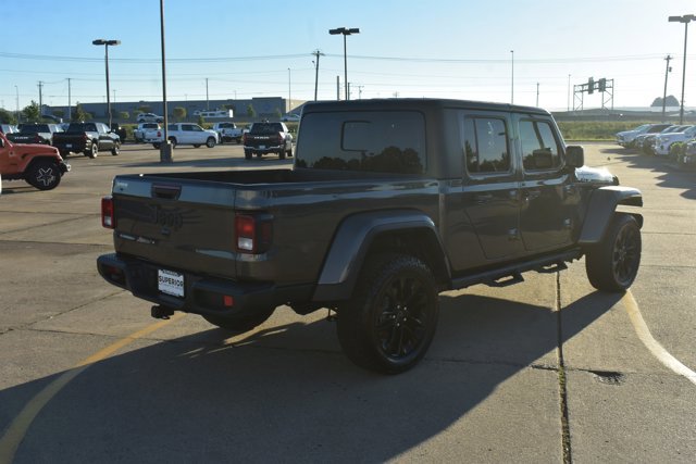 Used 2025 Jeep Gladiator Sport image 5