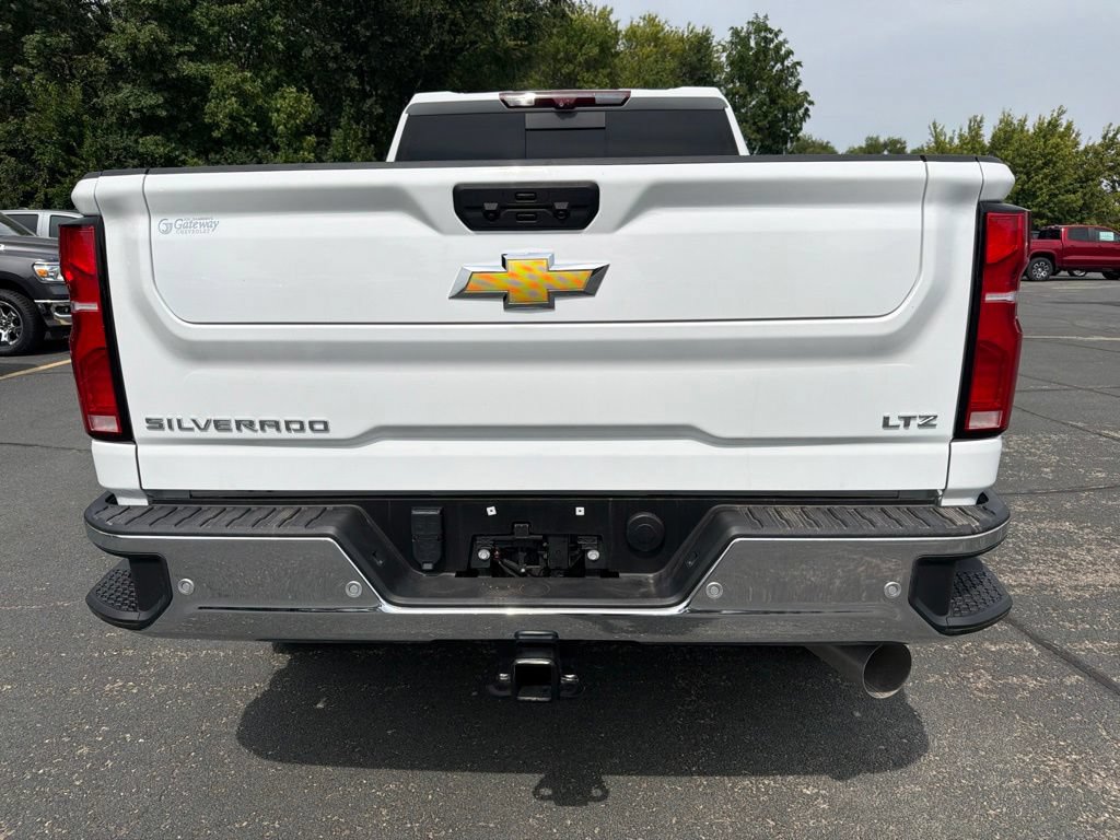 Used 2025 Chevrolet Silverado 2500 LTZ w/ LTZ Plus Package AWD/4WD image 6
