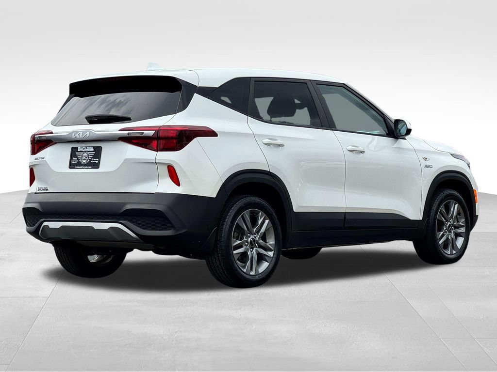 Used 2023 Kia Seltos LX AWD/4WD image 7