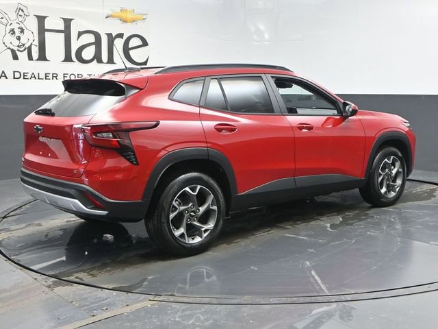 New 2026 Chevrolet Trax LT w/ Driver Confidence Package image 28