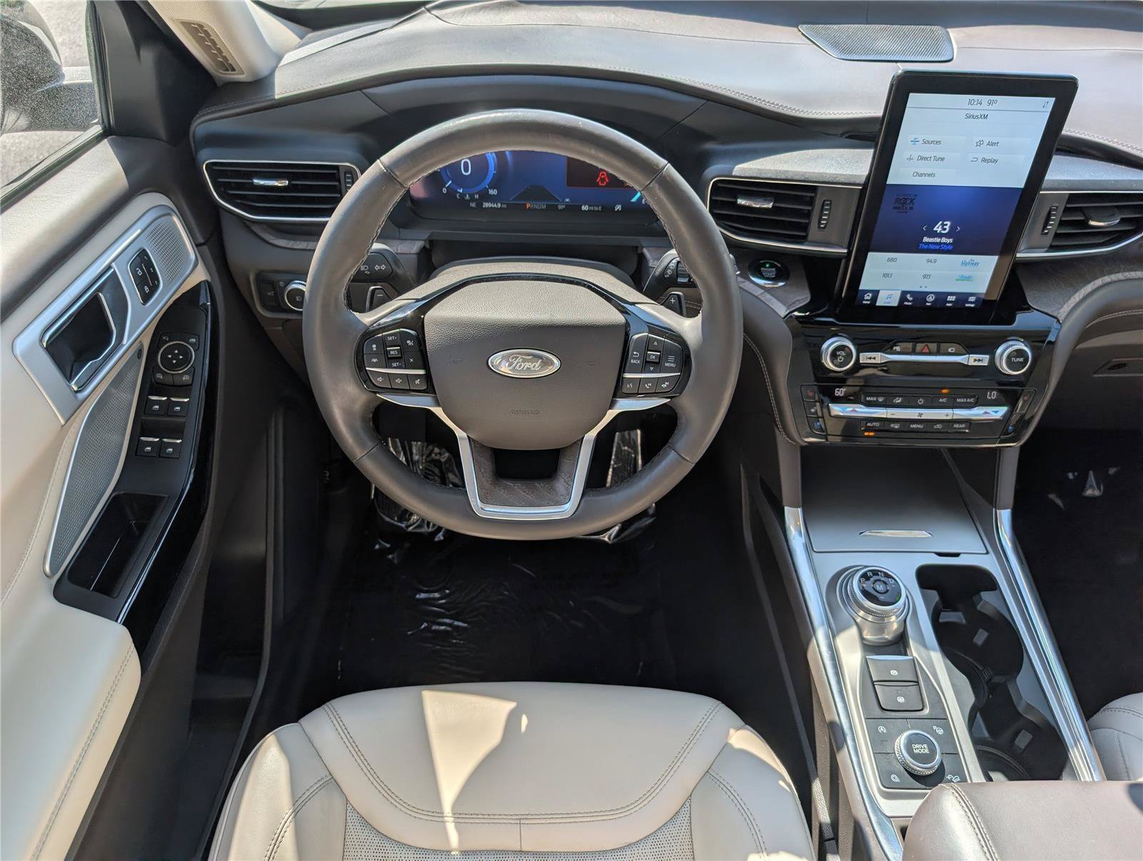 Used 2021 Ford Explorer Platinum w/ Equipment Group 601A AWD/4WD image 20
