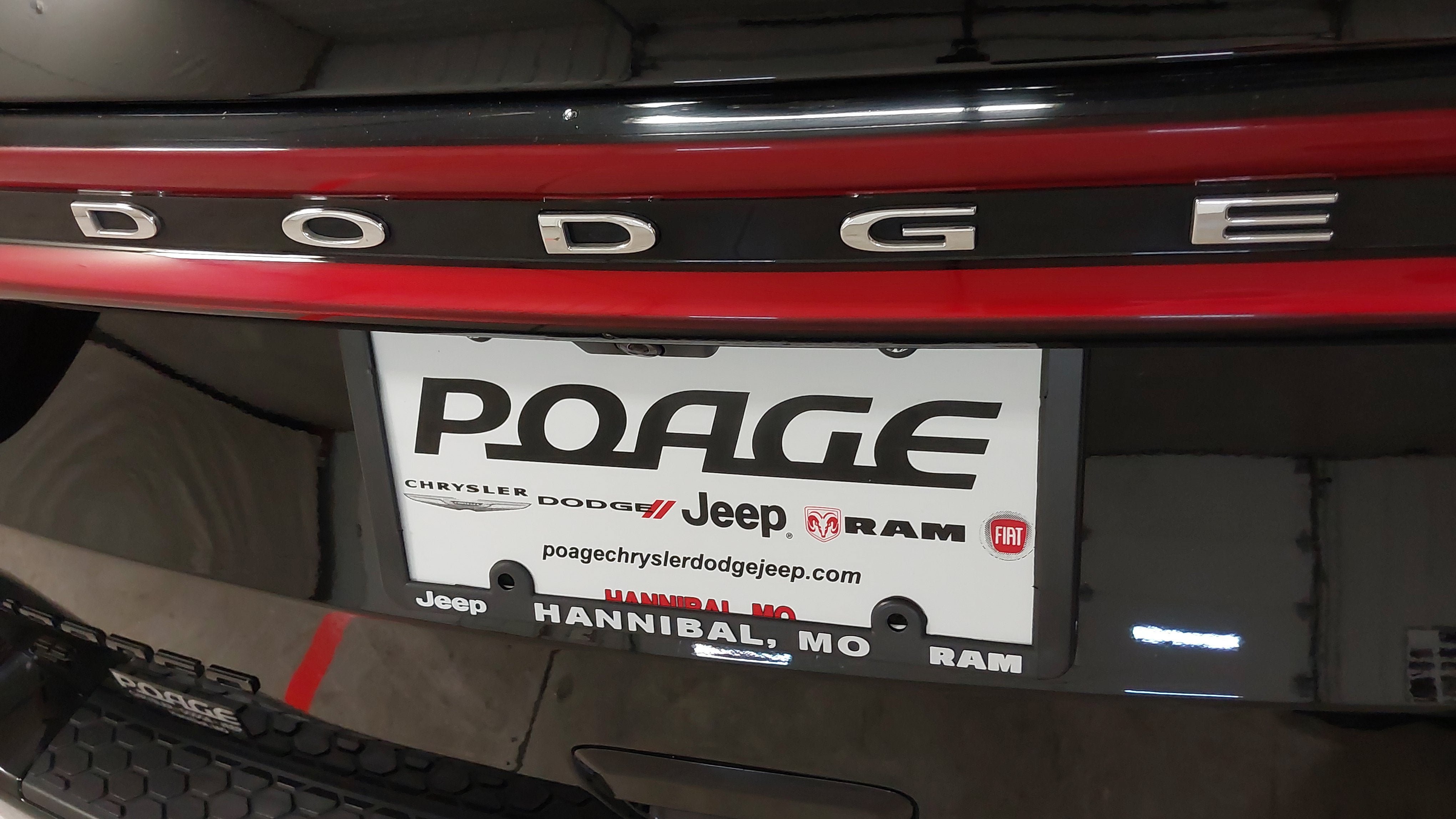 Used 2019 Dodge Durango R/T w/ Technology Group AWD/4WD image 34