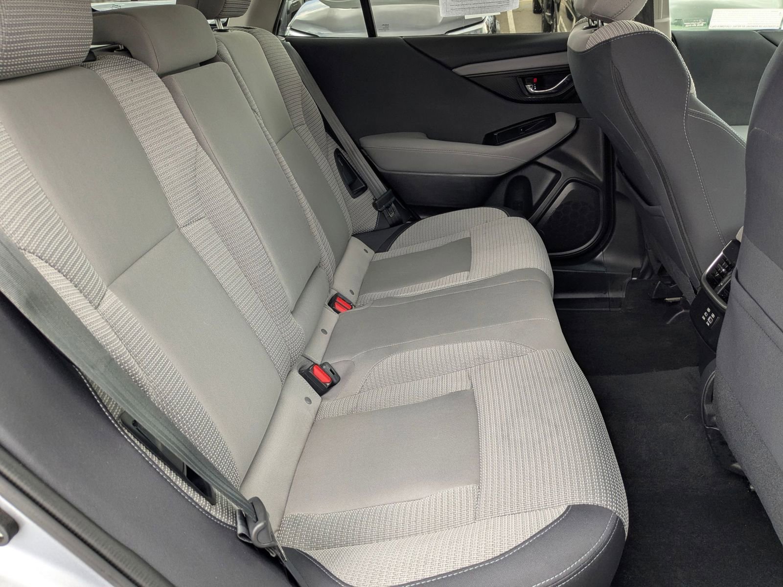 Used 2024 Subaru Outback Premium AWD/4WD image 25