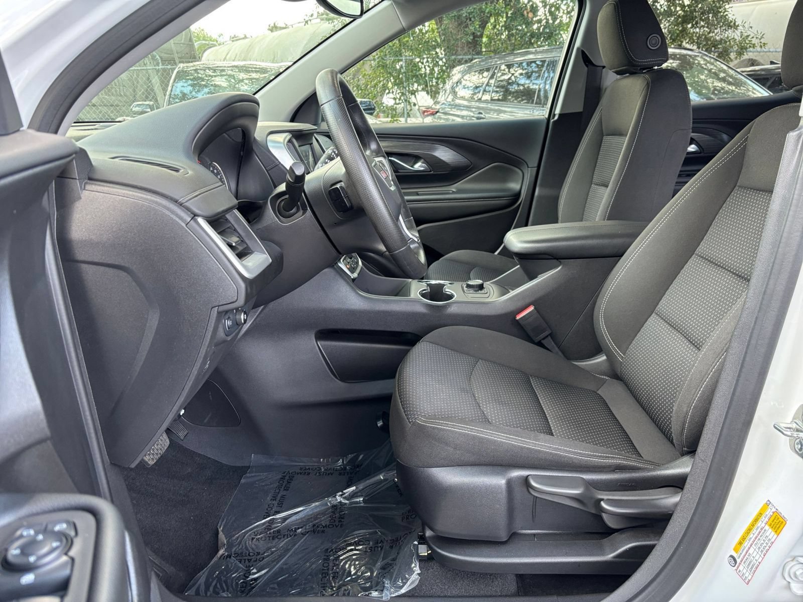 Used 2024 GMC Terrain SLE FWD image 25