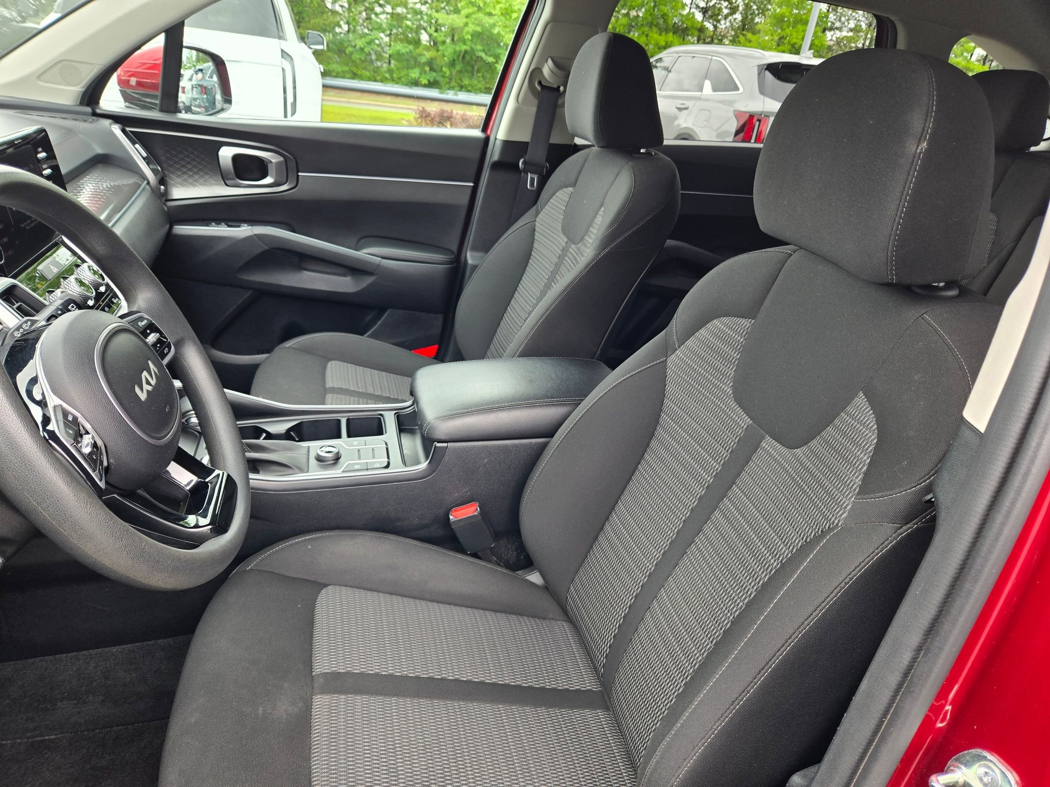 Used 2023 Kia Sorento LX FWD image 22