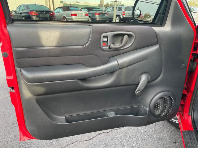 Used 2003 GMC Sonoma SLS image 9