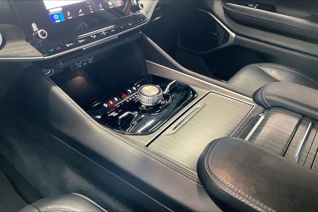 Used 2024 Jeep Wagoneer Series III image 11