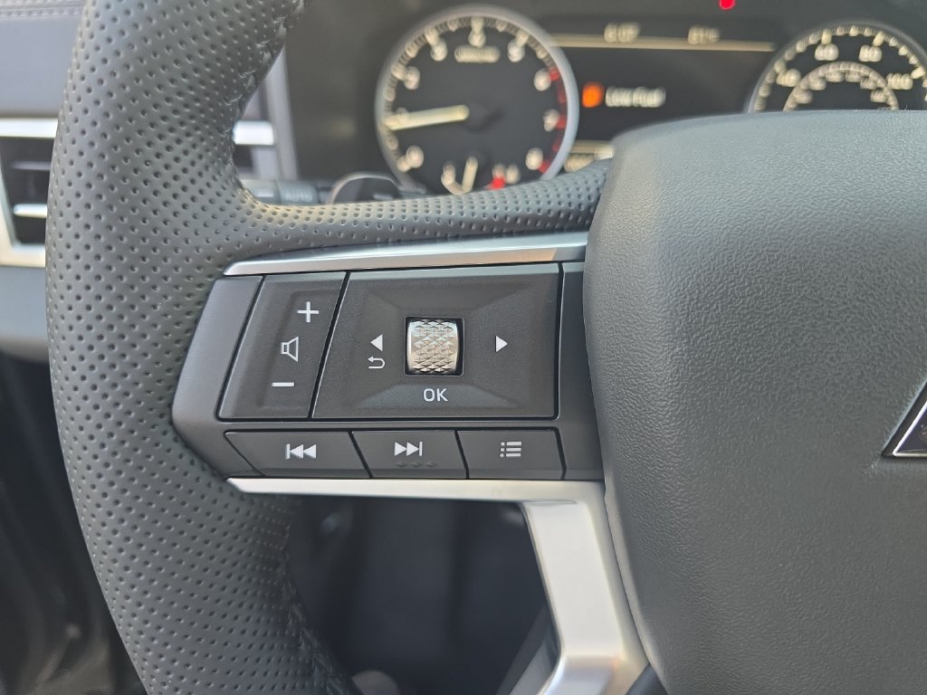 New 2026 Mitsubishi Outlander SE AWD/4WD image 36