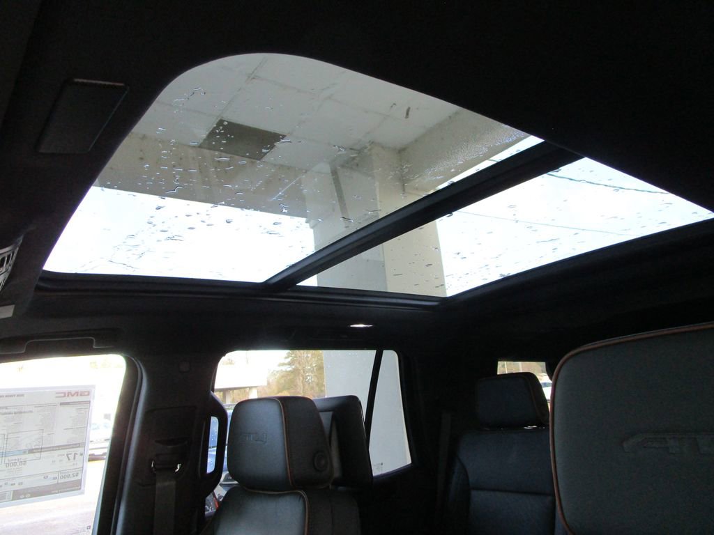 New 2026 GMC Yukon AT4 w/ AT4 Premium Plus Package image 29