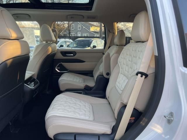 New 2026 Nissan Armada Platinum image 12