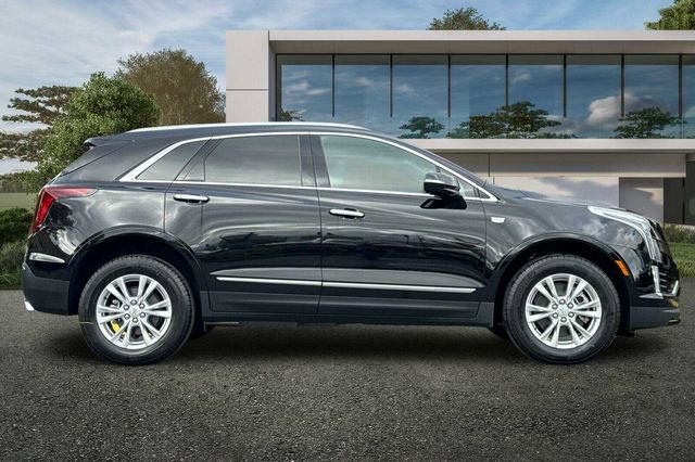 New 2026 Cadillac XT5 Luxury w/ LPO, Floor Liner Package image 3