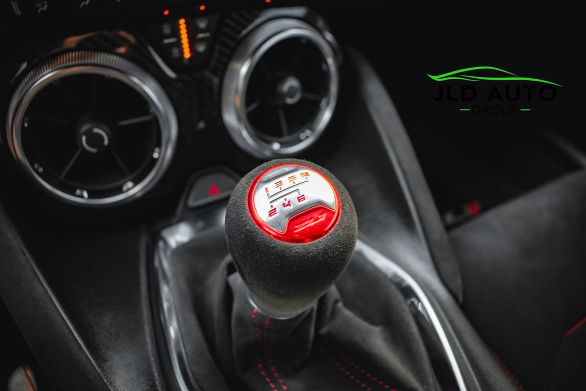 Used 2022 Chevrolet Camaro ZL1 RWD image 16