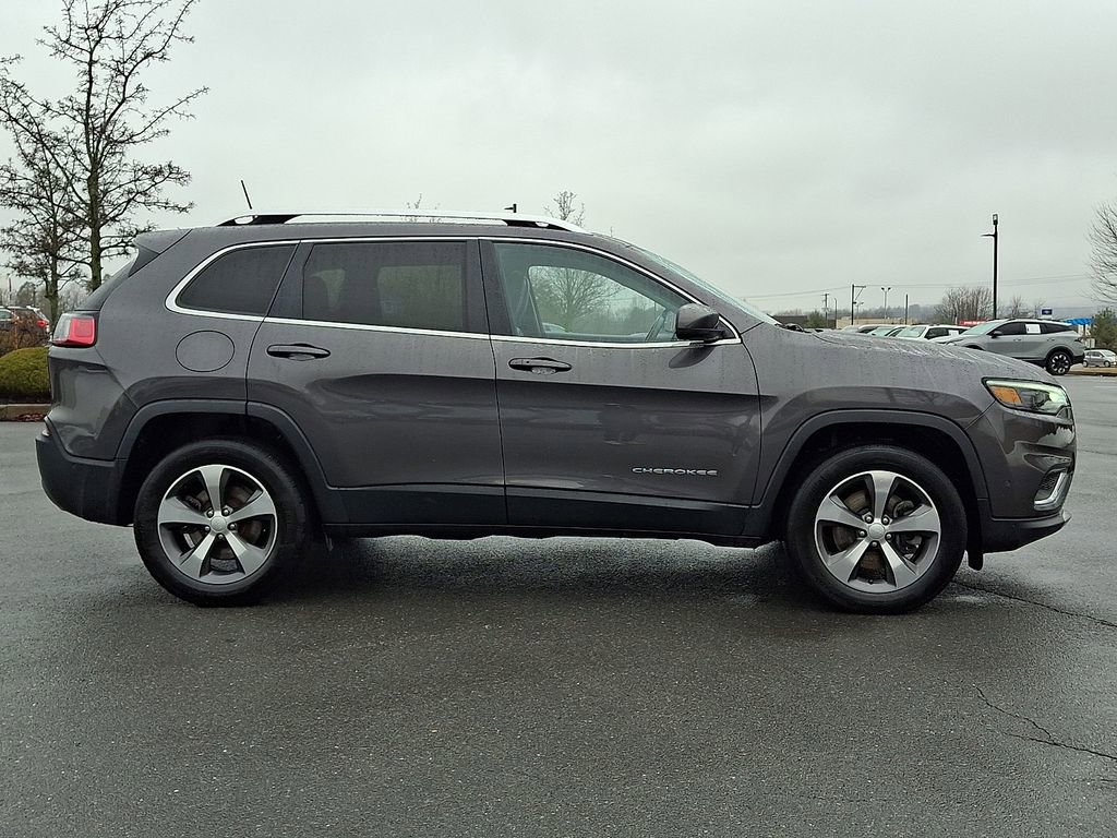 Used 2020 Jeep Cherokee Limited w/ Technology Group image 10