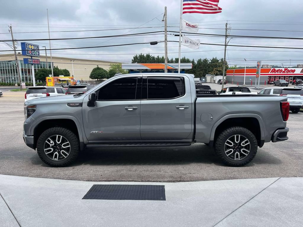 Used 2024 GMC Sierra 1500 AT4 w/ Technology Package AWD/4WD image 7