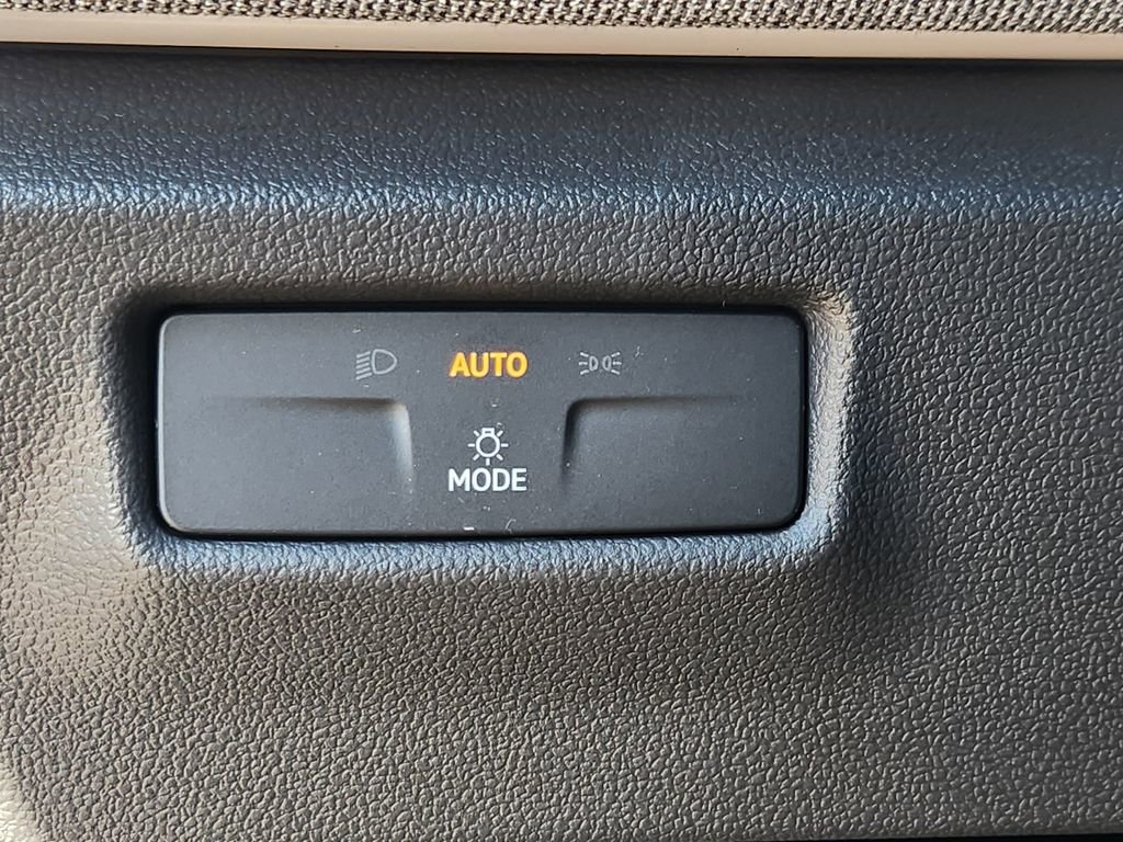 New 2026 Volkswagen Tiguan S AWD/4WD image 13