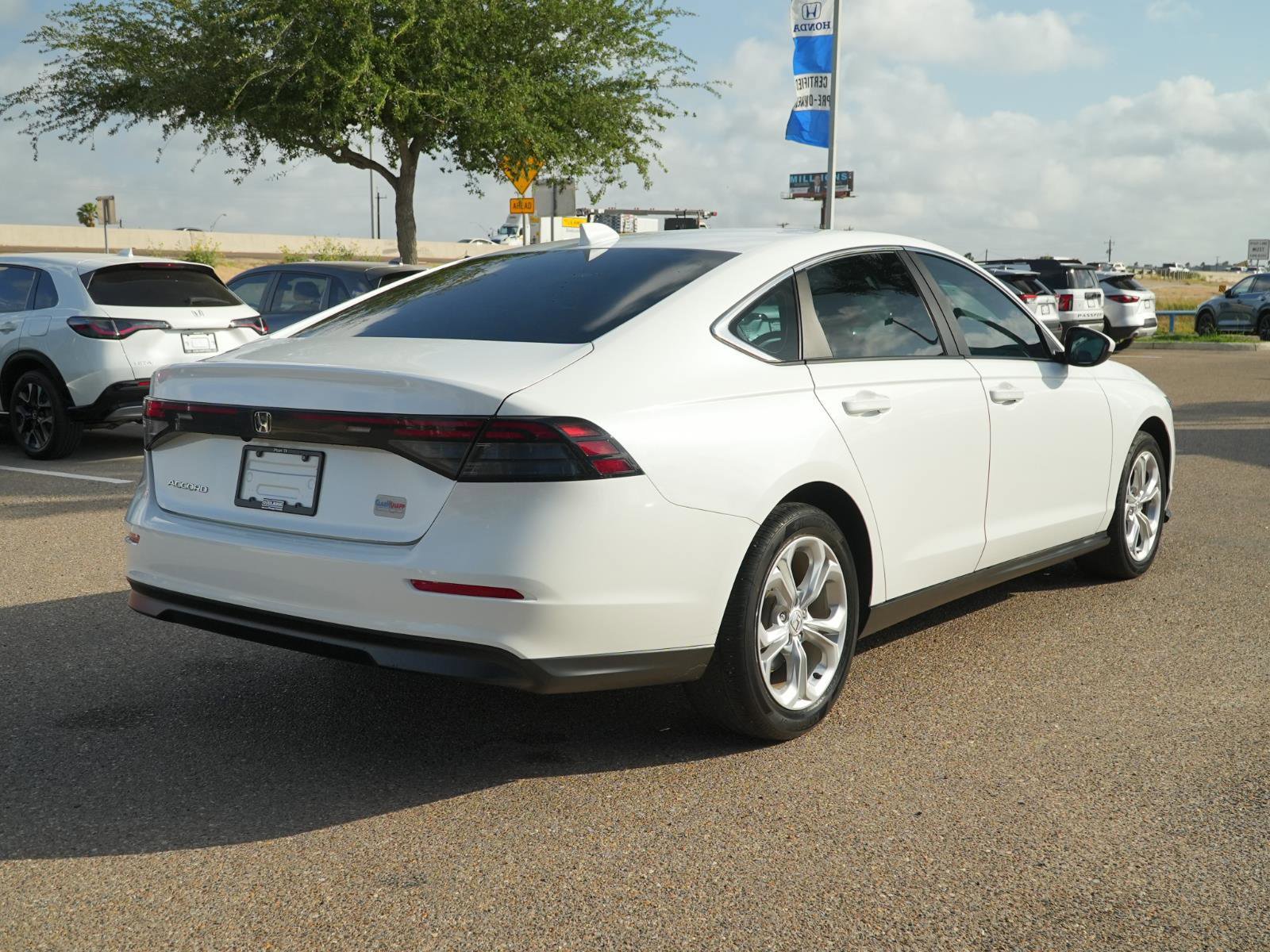 Used 2023 Honda Accord LX image 5