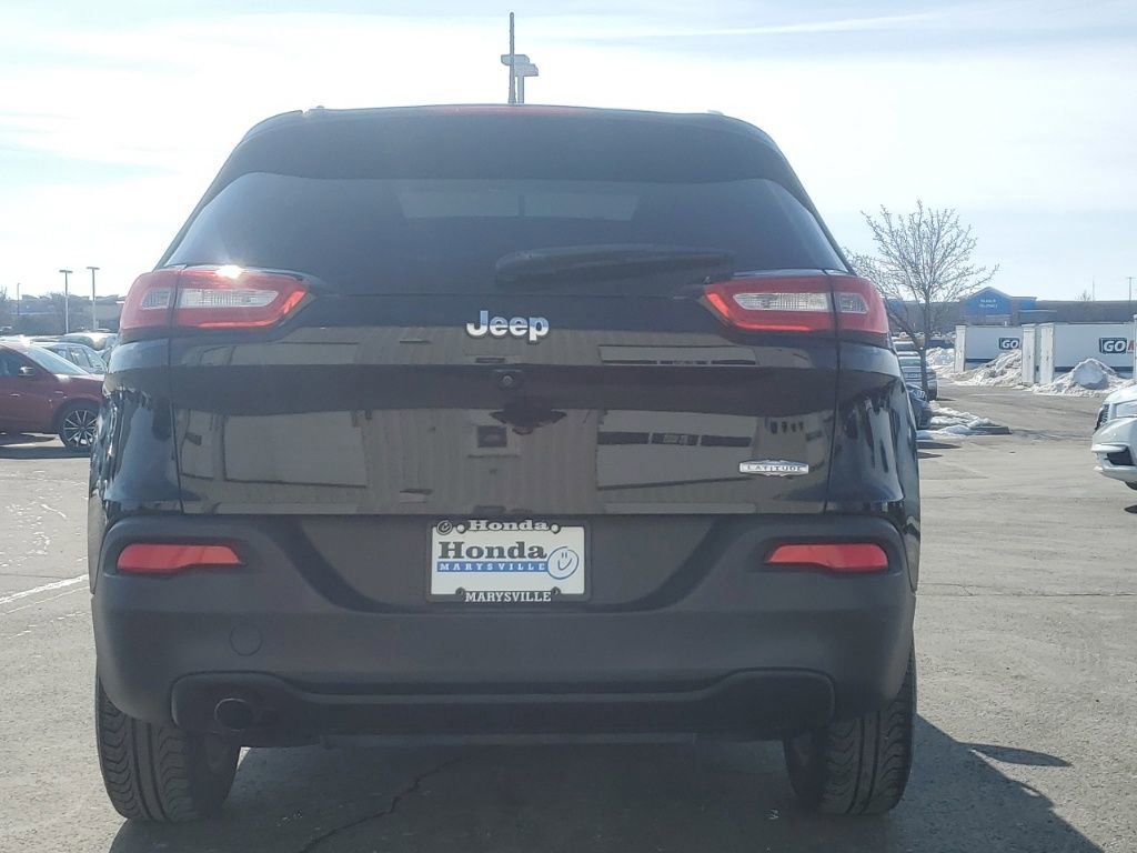 Used 2017 Jeep Cherokee Latitude w/ Comfort & Sound Group image 6