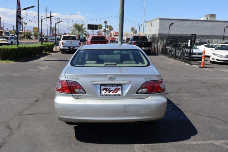 Used 2003 Lexus ES 330 FWD image 6