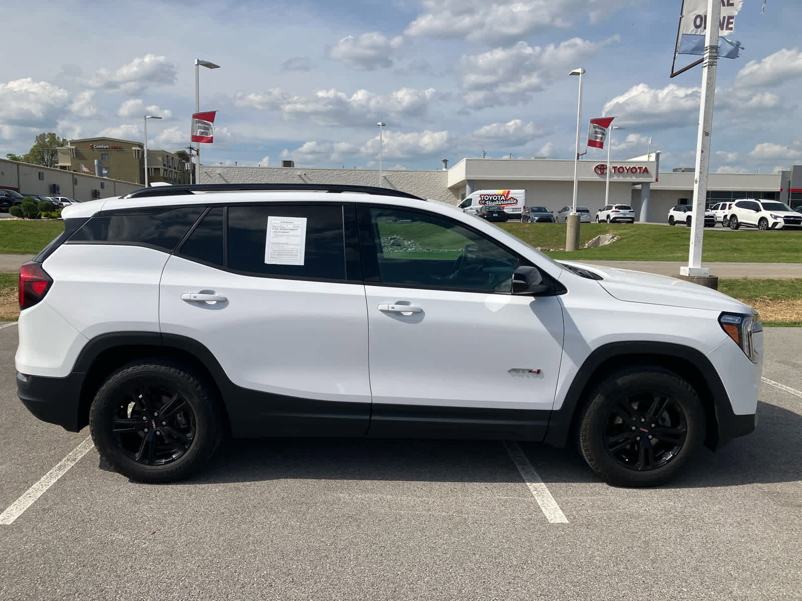 Used 2023 GMC Terrain AT4 w/ Infotainment Package II AWD/4WD image 8