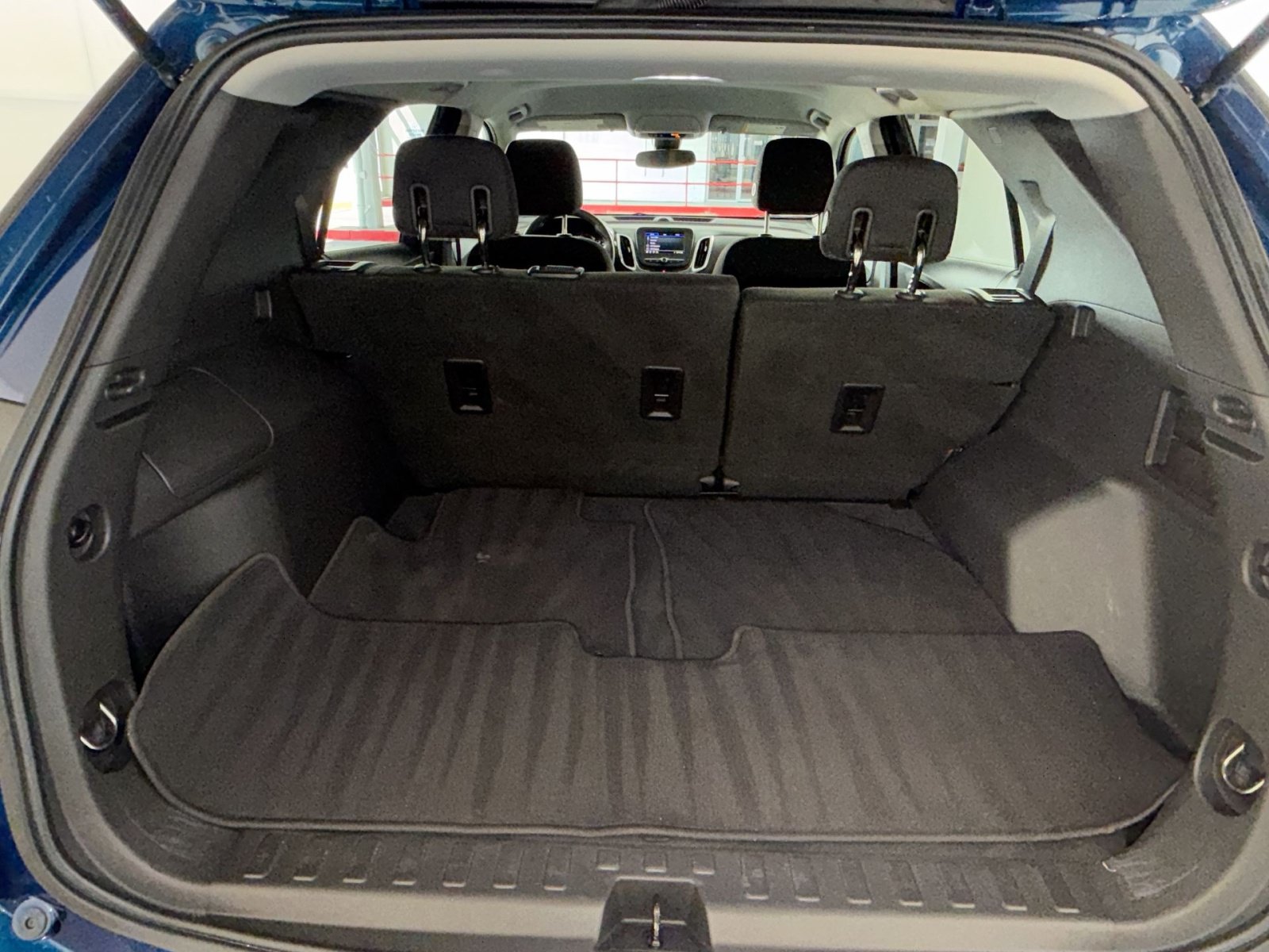Used 2020 Chevrolet Equinox LT FWD image 25