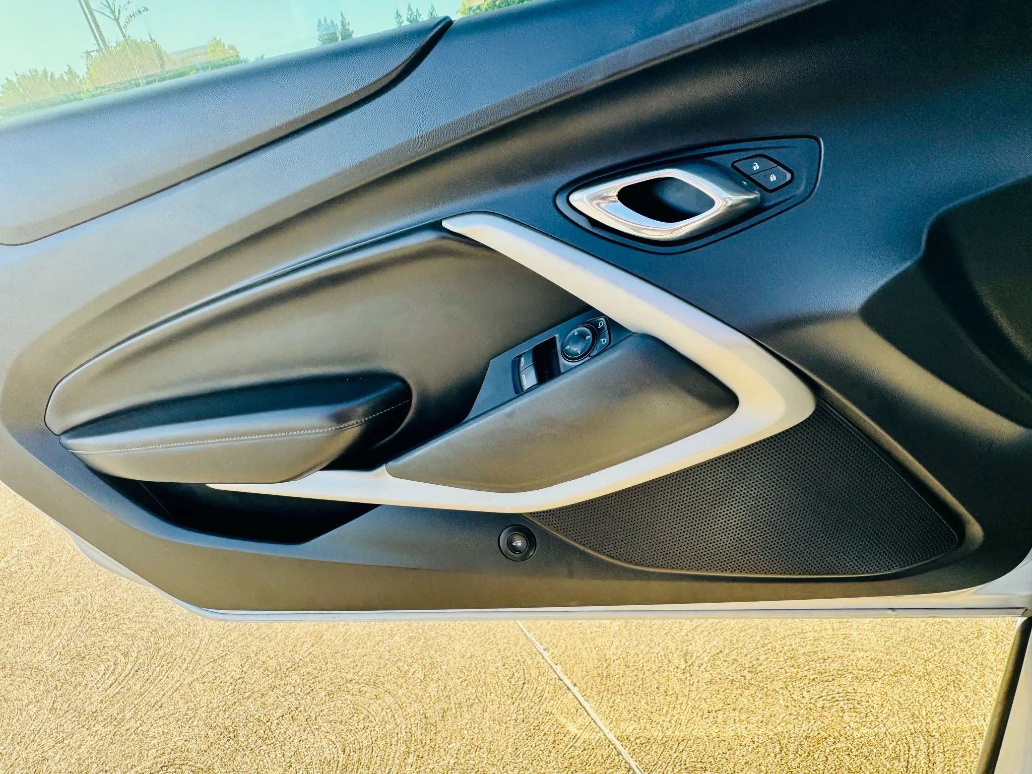 Used 2017 Chevrolet Camaro SS image 49