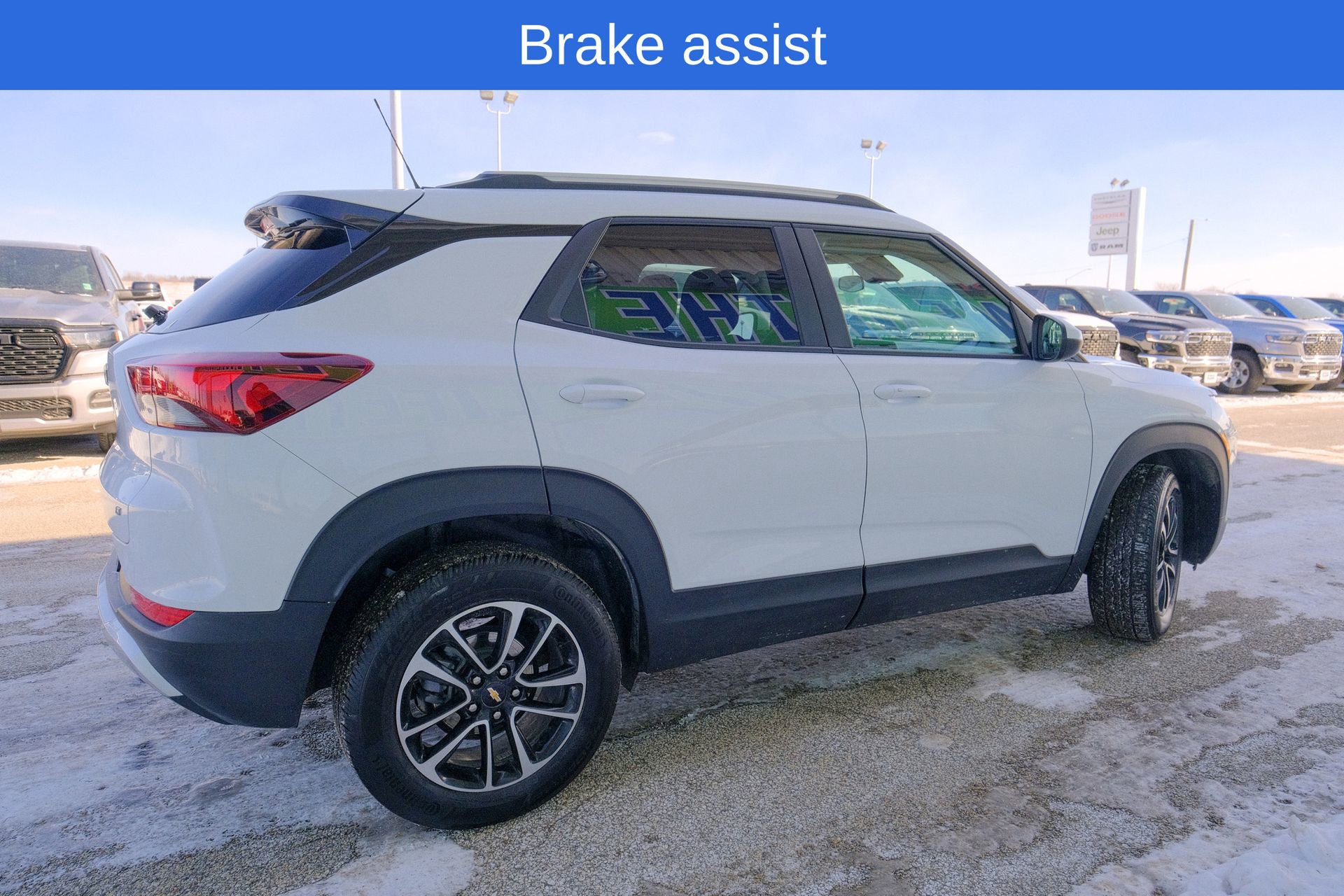 Used 2025 Chevrolet TrailBlazer LT image 9