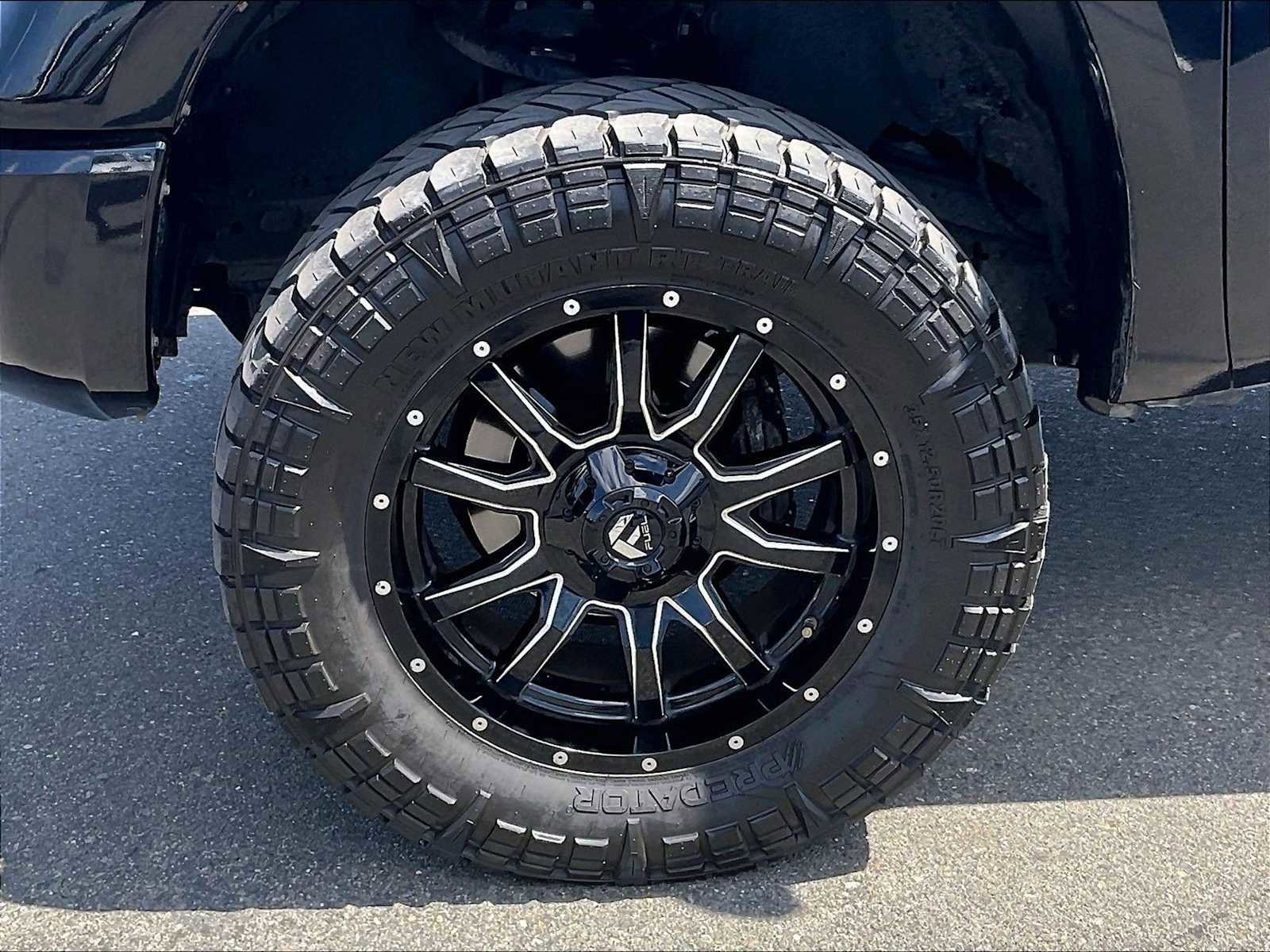 Used 2020 Toyota Tundra Platinum AWD/4WD image 12