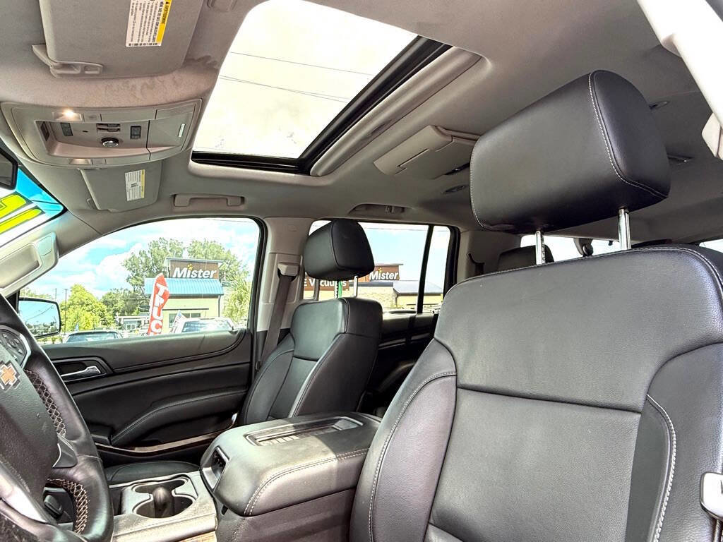 Used 2015 Chevrolet Suburban LT image 13