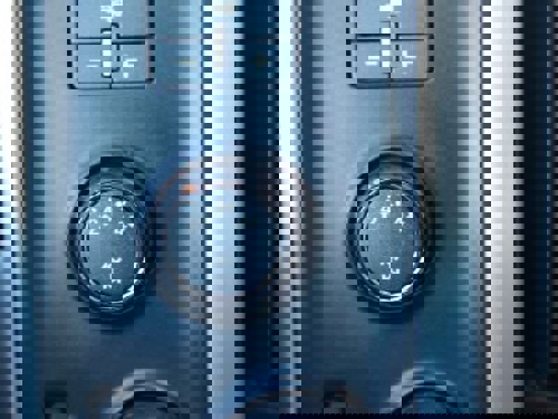 Used 2016 GMC Sierra 2500 SLT w/ Duramax Plus Package image 32