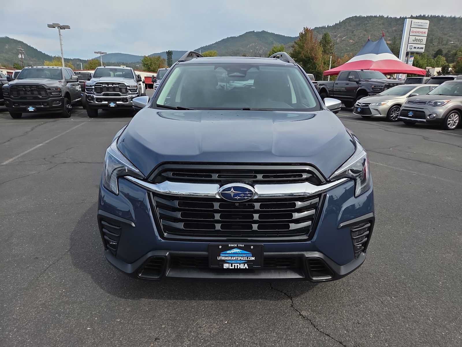 Used 2023 Subaru Ascent Limited w/ Technology Package AWD/4WD image 14